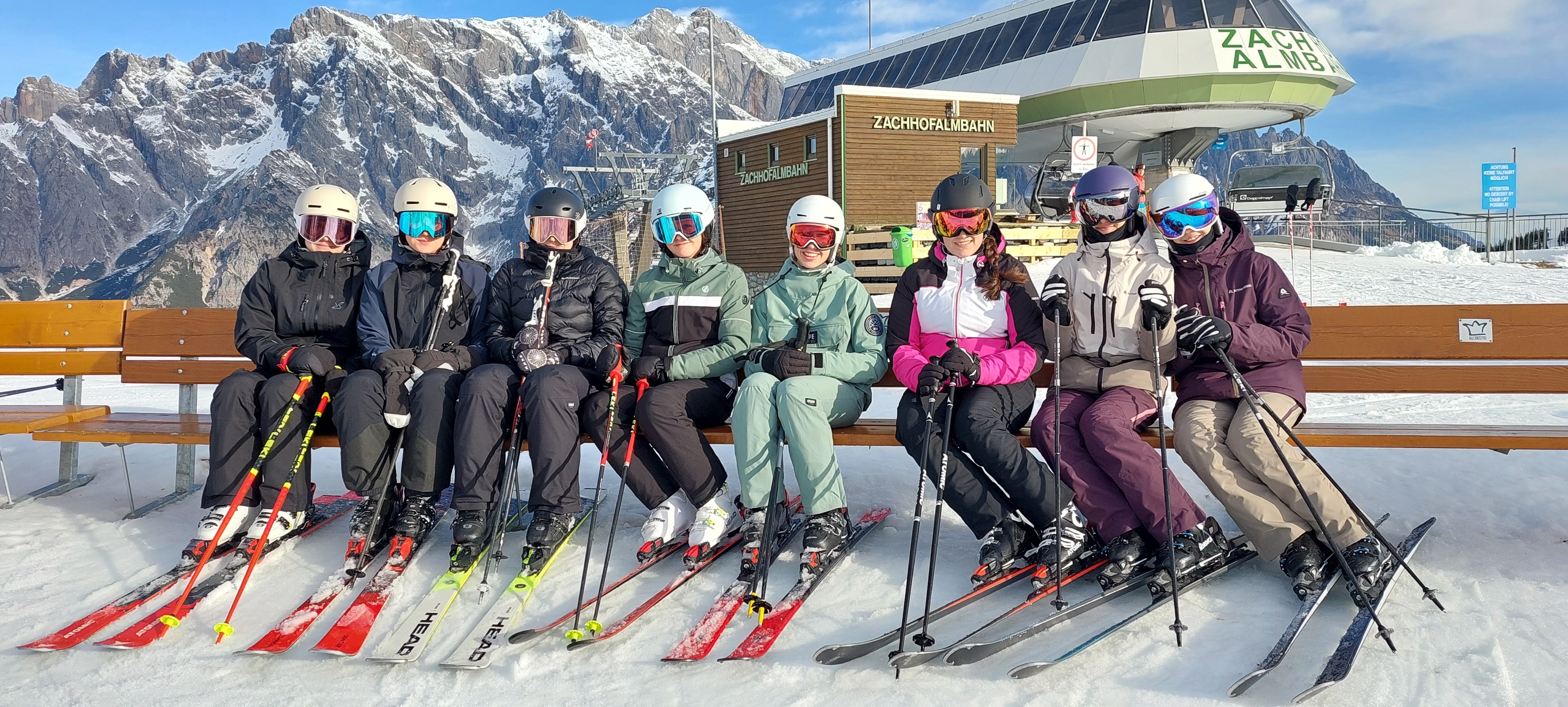 „Unterricht im Schnee“ – Zwei perfekte Skitage der HLW Elisabethinum